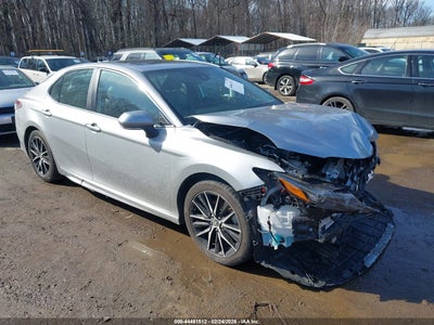 TOYOTA CAMRY HYBRID 2024