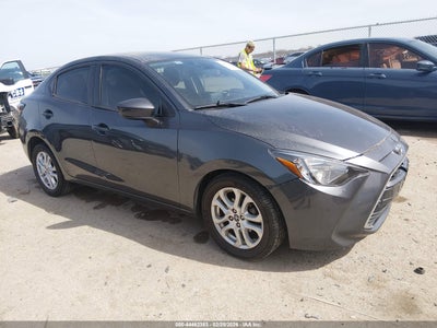 TOYOTA YARIS IA 2018