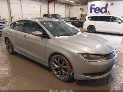 CHRYSLER 200 2015