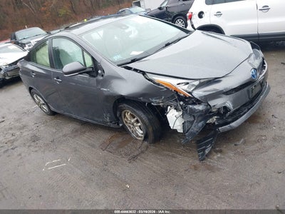 TOYOTA PRIUS 2017
