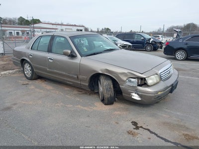 FORD CROWN VICTORIA 2003