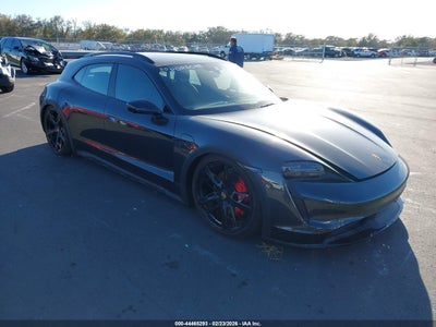 PORSCHE TAYCAN CROSS TURISMO 2023