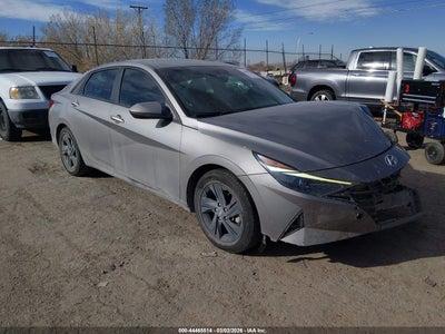 HYUNDAI ELANTRA 2022