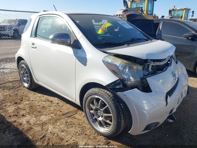 SCION IQ 2014