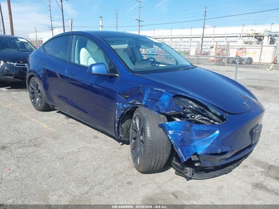 TESLA MODEL Y 2023
