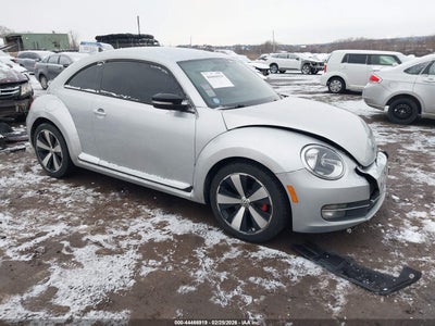 VOLKSWAGEN BEETLE 2013