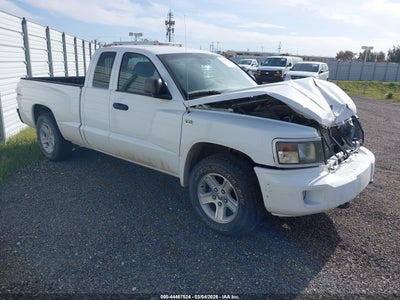 DODGE DAKOTA 2010