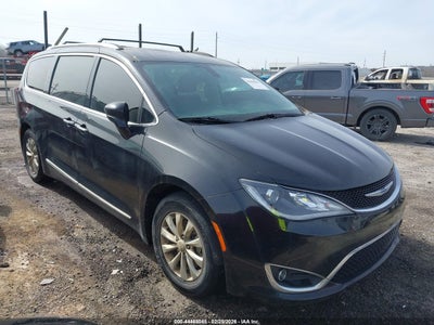 CHRYSLER PACIFICA 2018