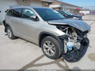 TOYOTA HIGHLANDER 2015