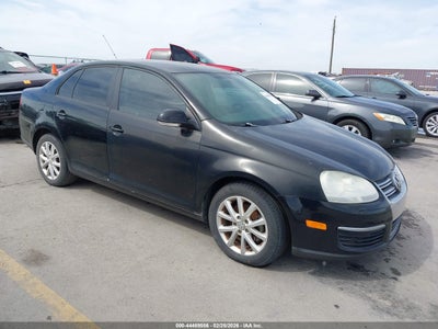VOLKSWAGEN JETTA 2010