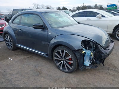 VOLKSWAGEN BEETLE 2014