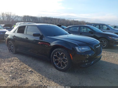 CHRYSLER 300 2015