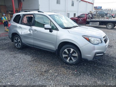 SUBARU FORESTER 2018