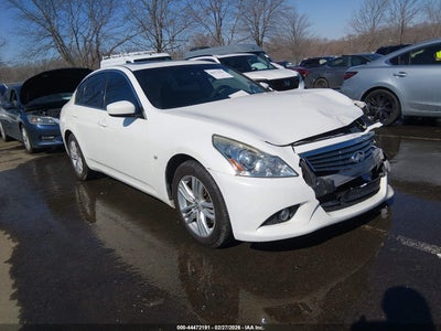 INFINITI Q40 2015