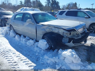 LINCOLN TOWN CAR 2007