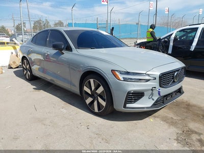 VOLVO S60 PLUG-IN HYBRID 2025