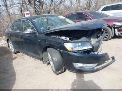 VOLKSWAGEN PASSAT 2015