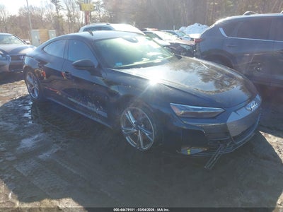 AUDI E-TRON GT 2022