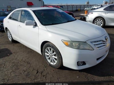 TOYOTA CAMRY 2011