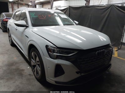 AUDI Q8 E-TRON 2024