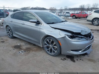 CHRYSLER 200 2015