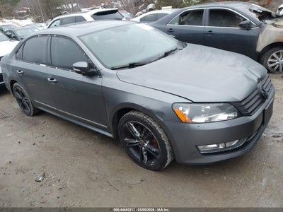 VOLKSWAGEN PASSAT 2013