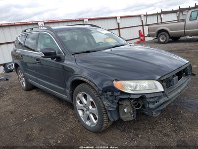 VOLVO XC70 2011