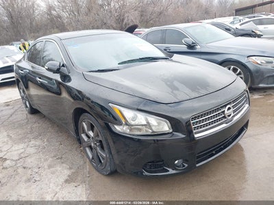 NISSAN MAXIMA 2014
