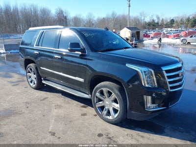 CADILLAC ESCALADE 2017