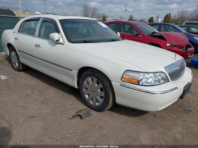 LINCOLN TOWN CAR 2005