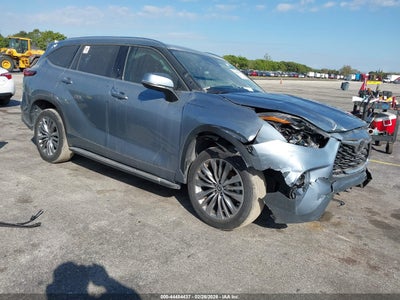 TOYOTA HIGHLANDER 2021