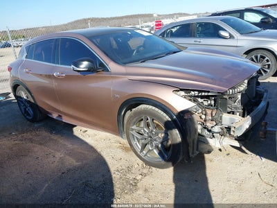 INFINITI QX30 2017