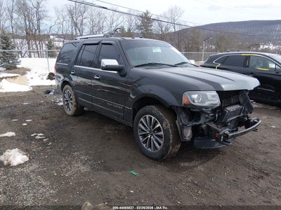 LINCOLN NAVIGATOR 2015