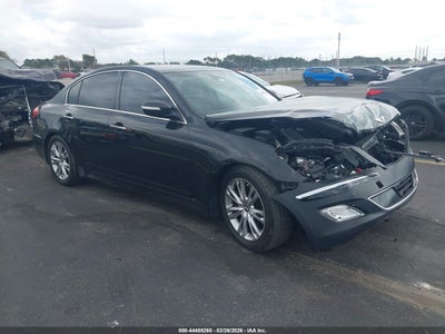 HYUNDAI GENESIS 2013