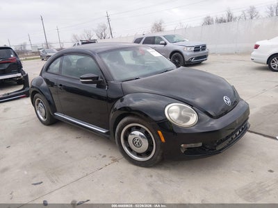 VOLKSWAGEN BEETLE 2013
