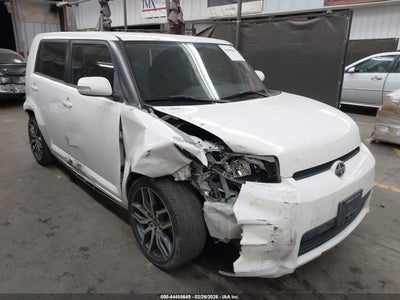 SCION XB 2012