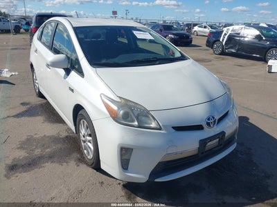 TOYOTA PRIUS PLUG-IN 2013
