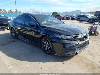TOYOTA CAMRY 2021