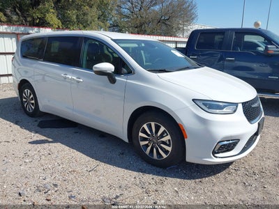 CHRYSLER PACIFICA HYBRID 2023