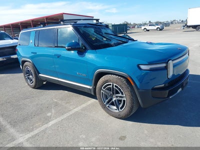 RIVIAN R1S 2025