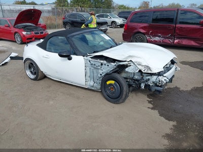 MAZDA MX-5 MIATA 2016