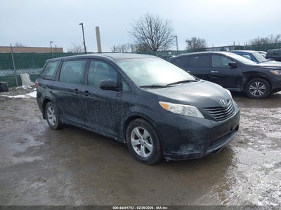 TOYOTA SIENNA 2015