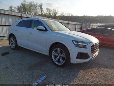 AUDI Q8 2020