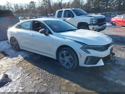 KIA K5 2025