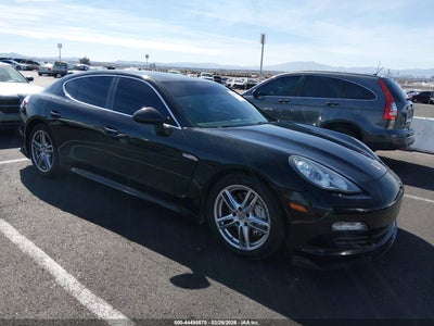 PORSCHE PANAMERA 2013