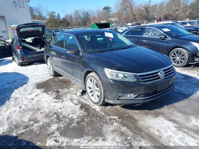 VOLKSWAGEN PASSAT 2017