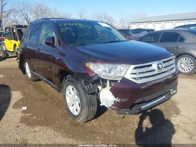 TOYOTA HIGHLANDER 2013