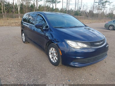 CHRYSLER PACIFICA 2017