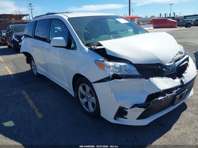 TOYOTA SIENNA 2020