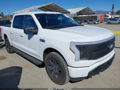 FORD F-150 LIGHTNING 2024